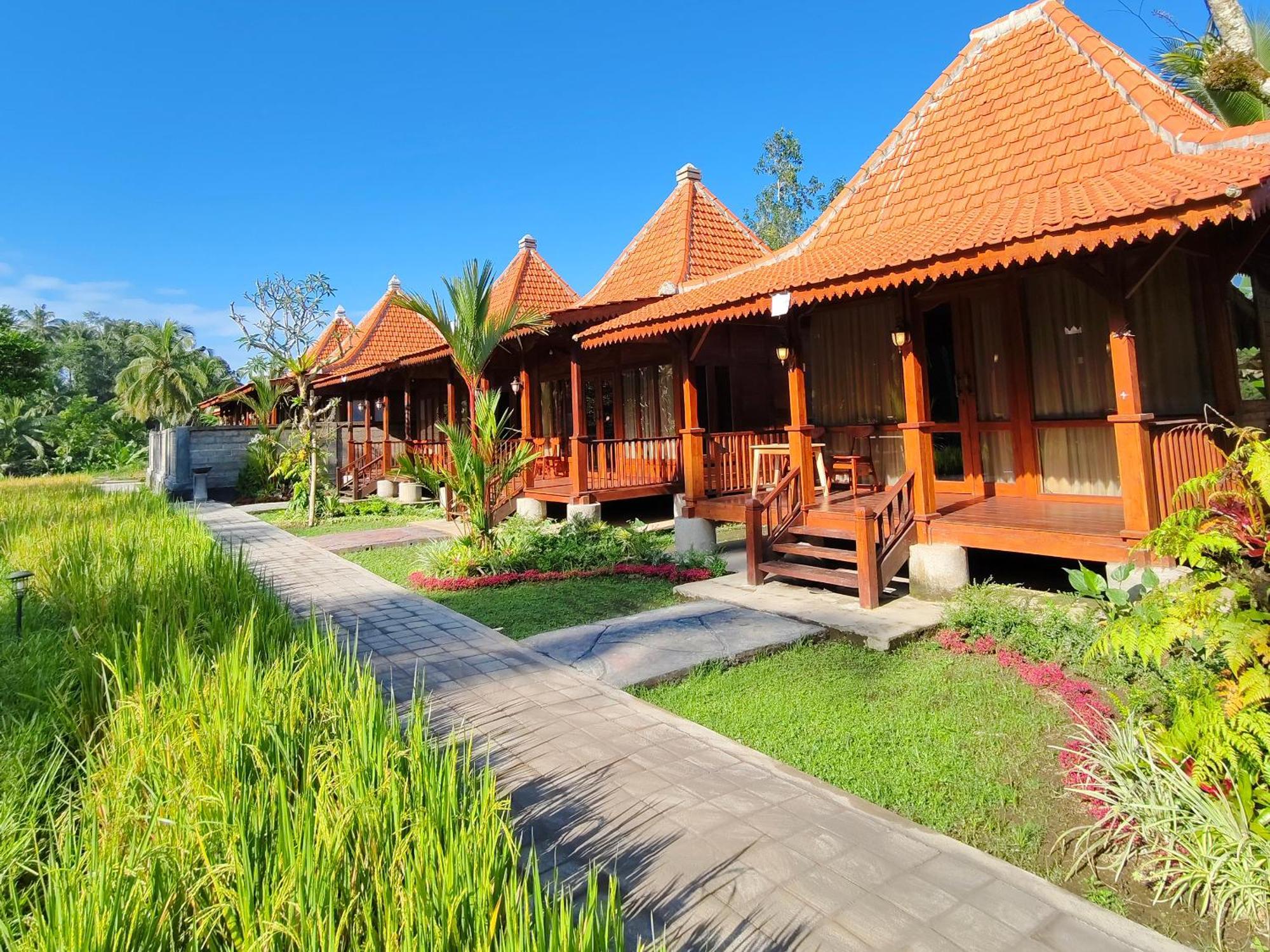 Uma Ulun Dugul By Uniquecations *